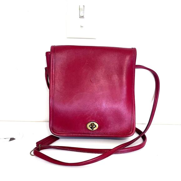 Vintage 90s Coach Crossbody Shoulder Bag Red Leather Flap Turn Lock 9620 USA - Picture 1 of 14